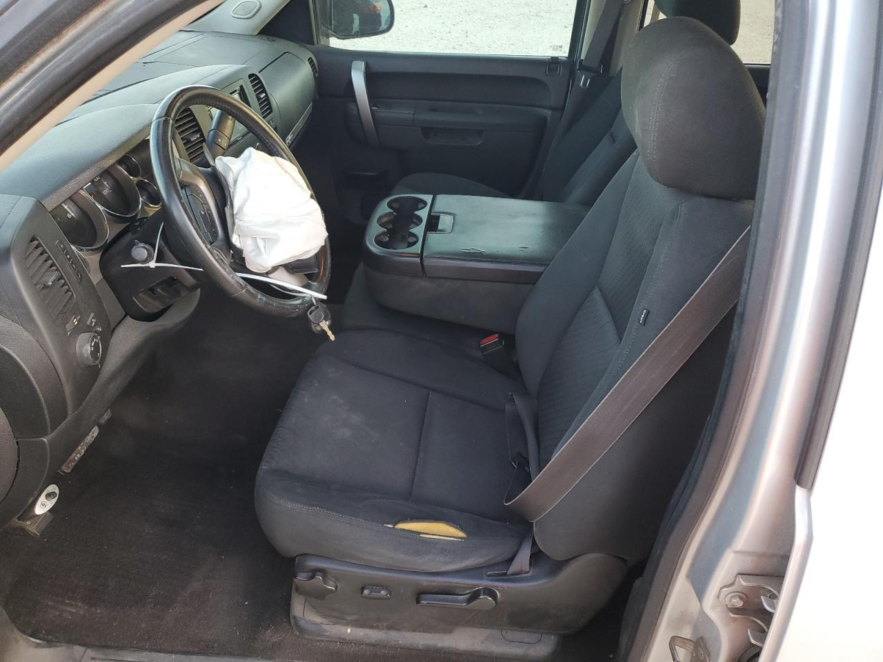 2013 Chevrolet Silverado - Image 7
