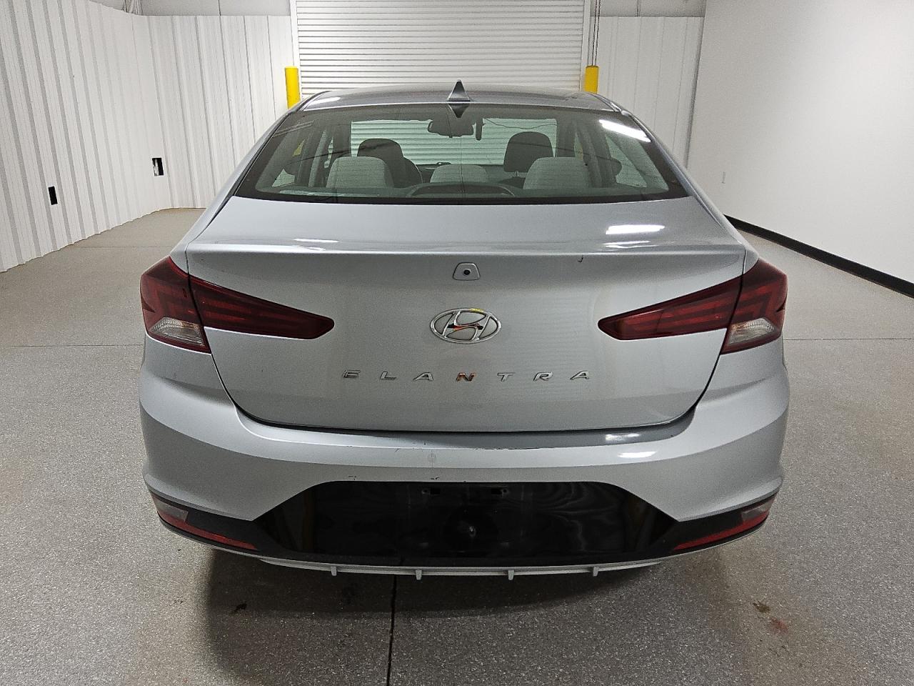 2020 Hyundai Elantra - Image 6