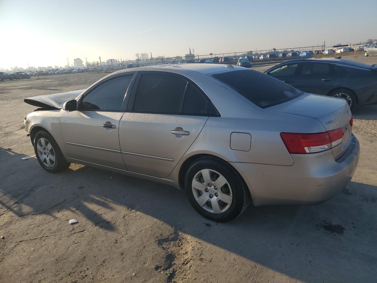 2008 Hyundai Sonata - Image 2