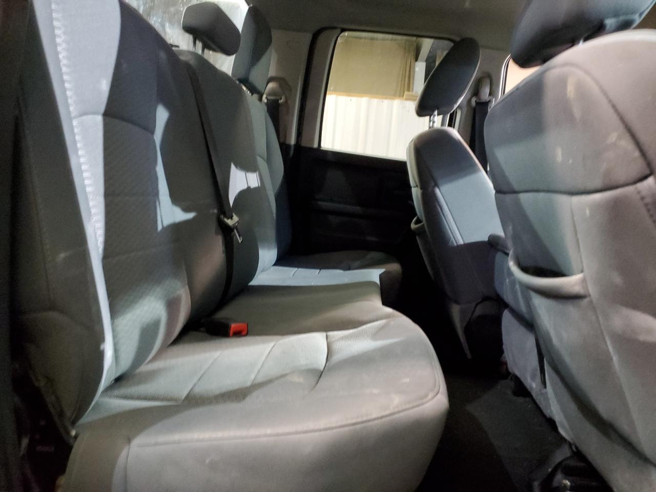 2013 RAM 1500 - Image 10