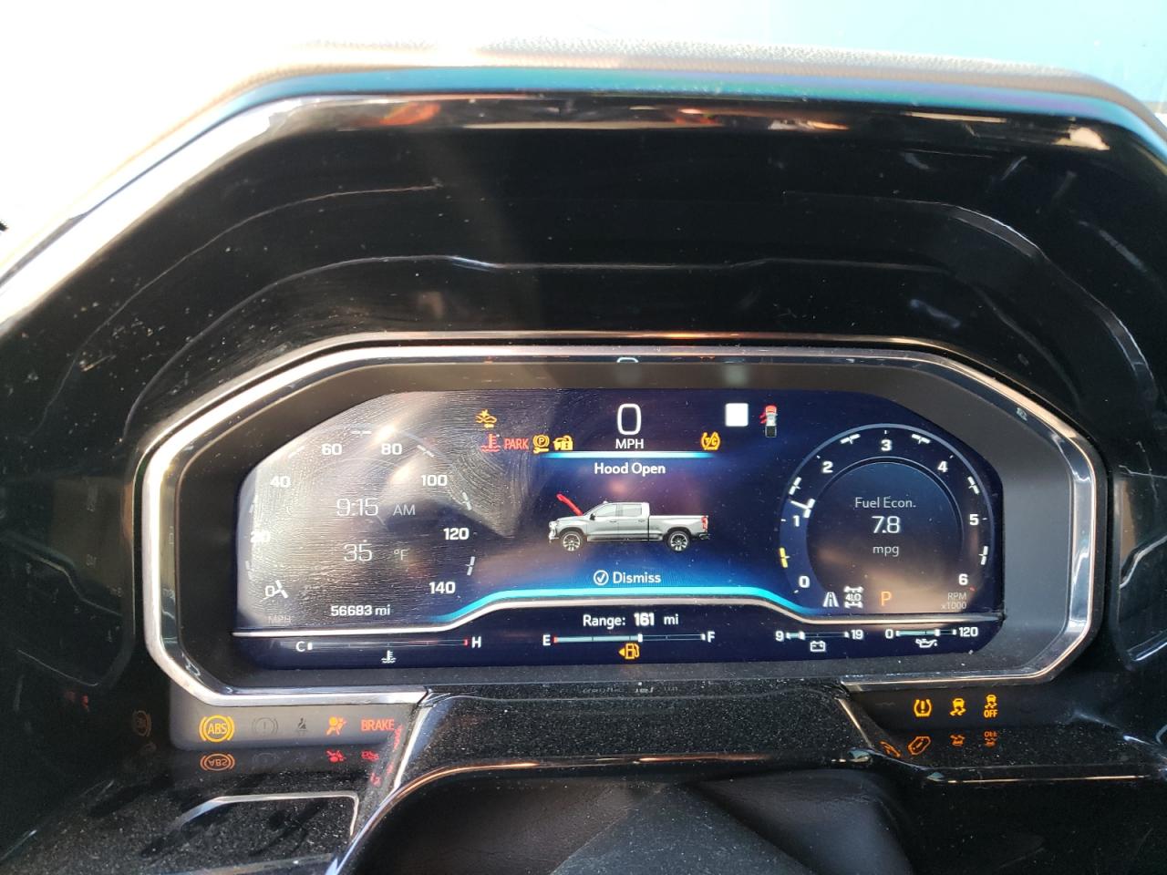 2022 Chevrolet Silverado - Image 9