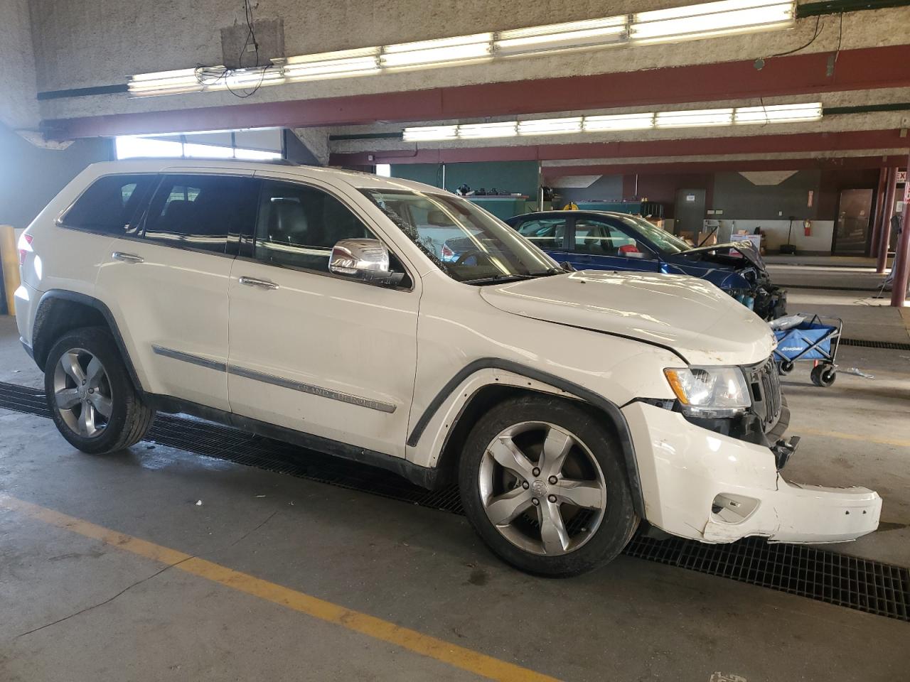 2011 Jeep Grand Cherokee - Image 4