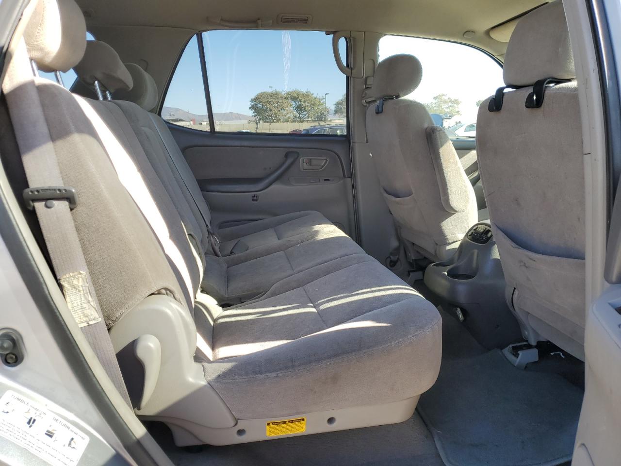 2002 Toyota Sequoia - Image 11