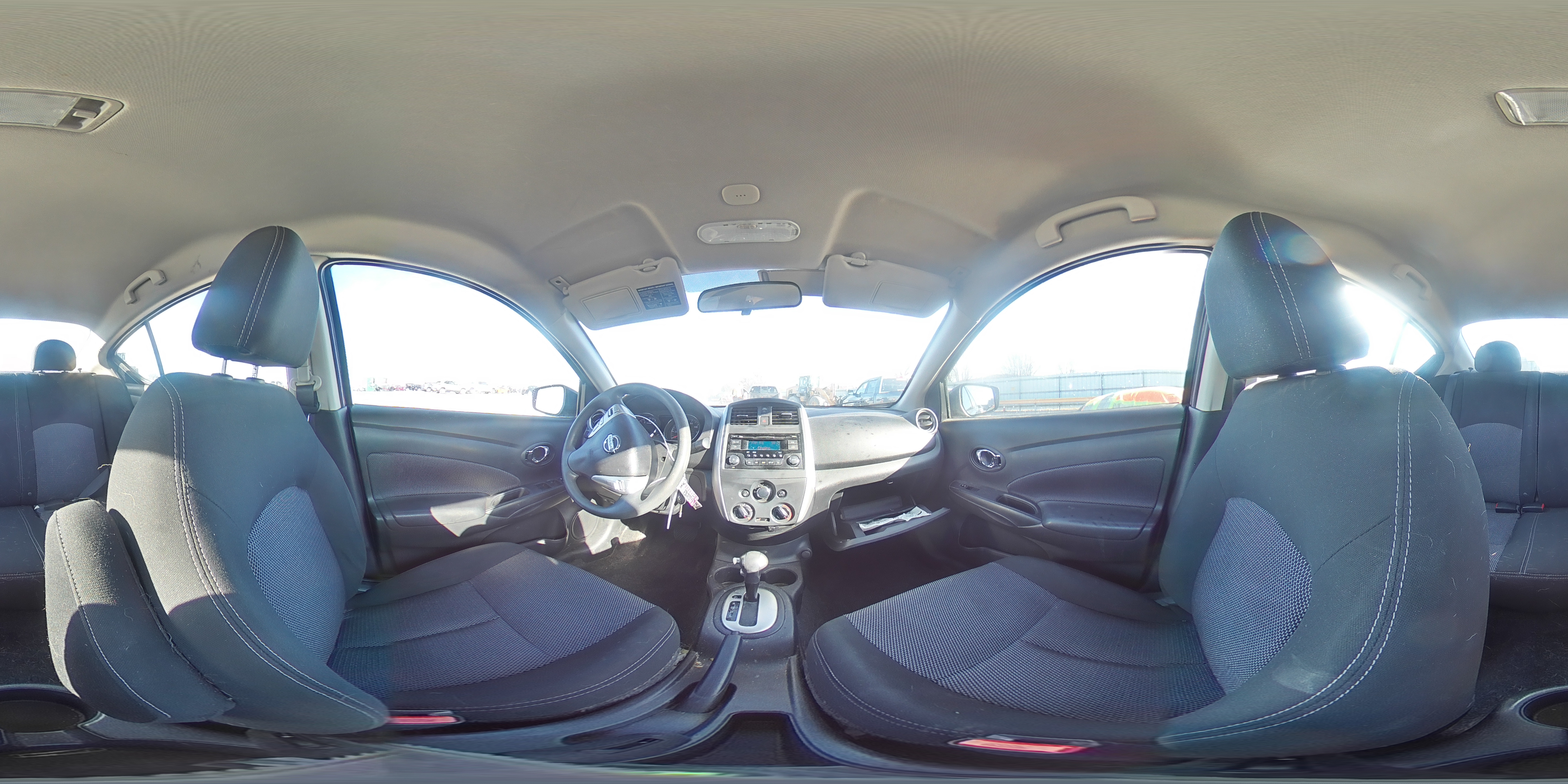 2017 Nissan Versa - Image 15