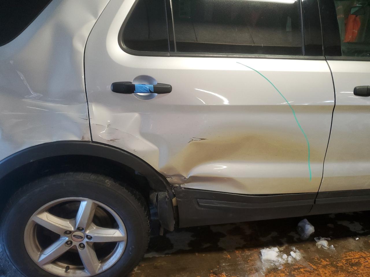 2019 Ford Explorer - Image 11