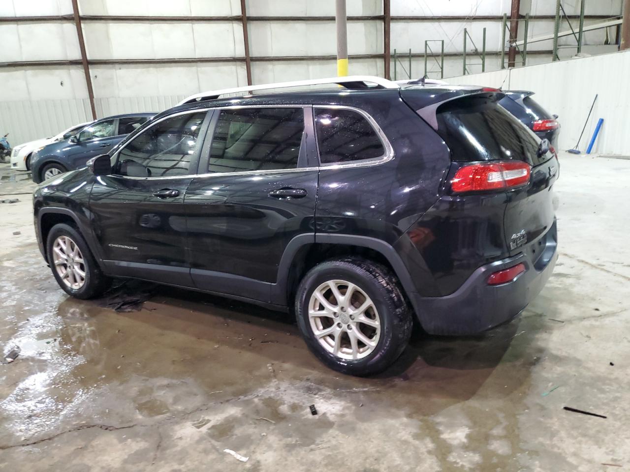 2016 Jeep Grand Cherokee - Image 2