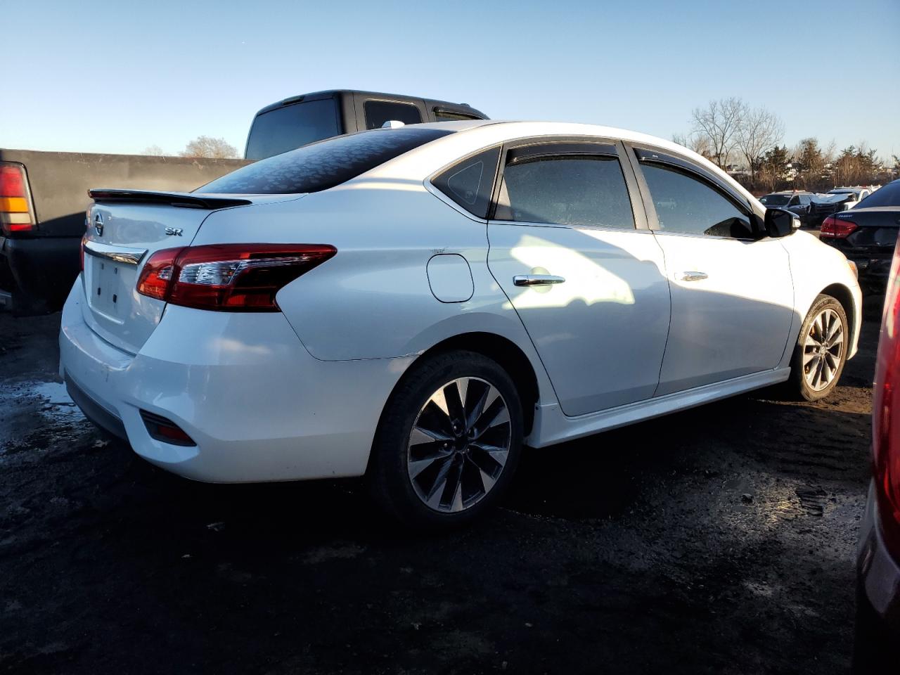 2017 Nissan Sentra - Image 3