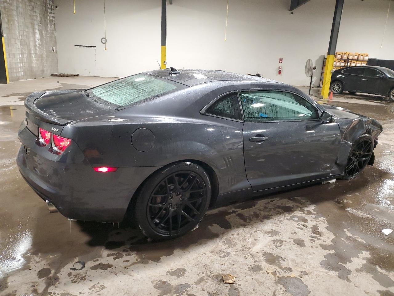 2011 Chevrolet Camaro - Image 3