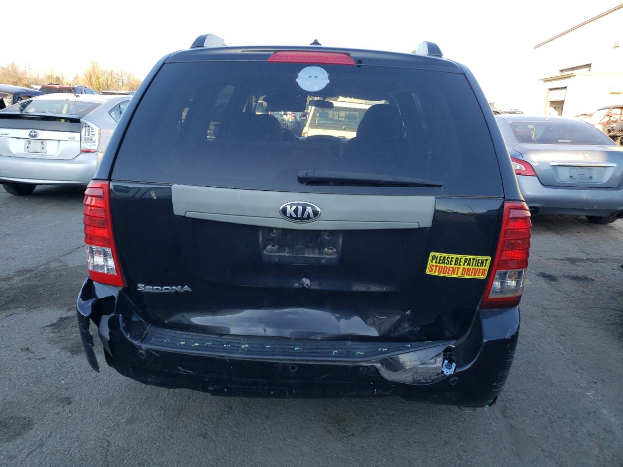 2012 Kia Sedona - Image 6