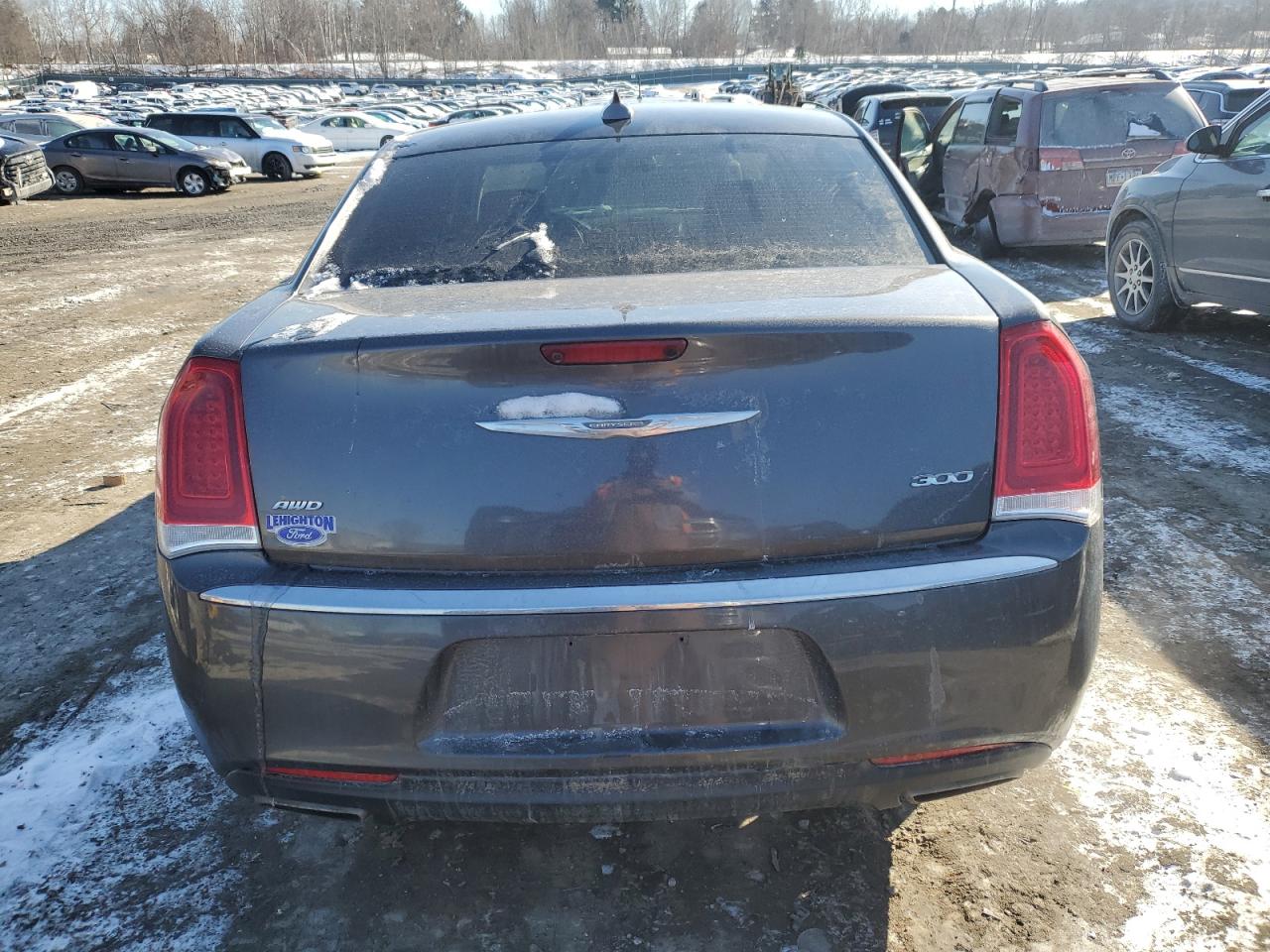 2016 Chrysler 300 - Image 6