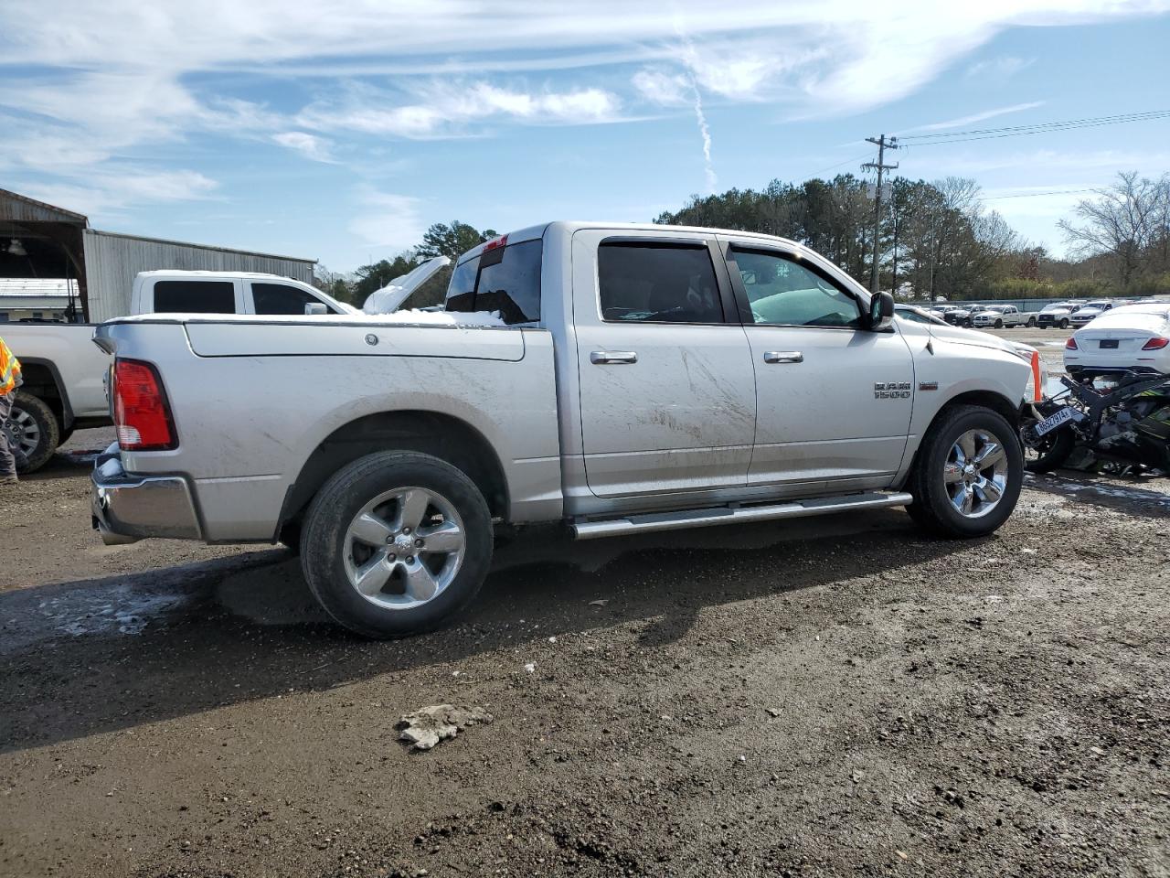 2017 RAM 1500 - Image 3