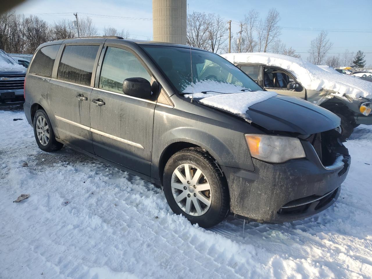 2014 Chrysler Town & Country - Image 4