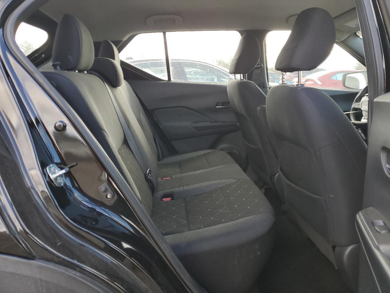 2018 Nissan Kicks - Image 11
