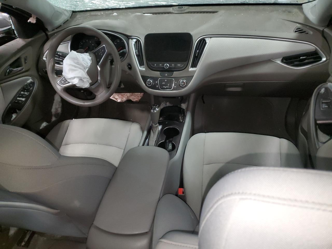 2019 Chevrolet Malibu - Image 8