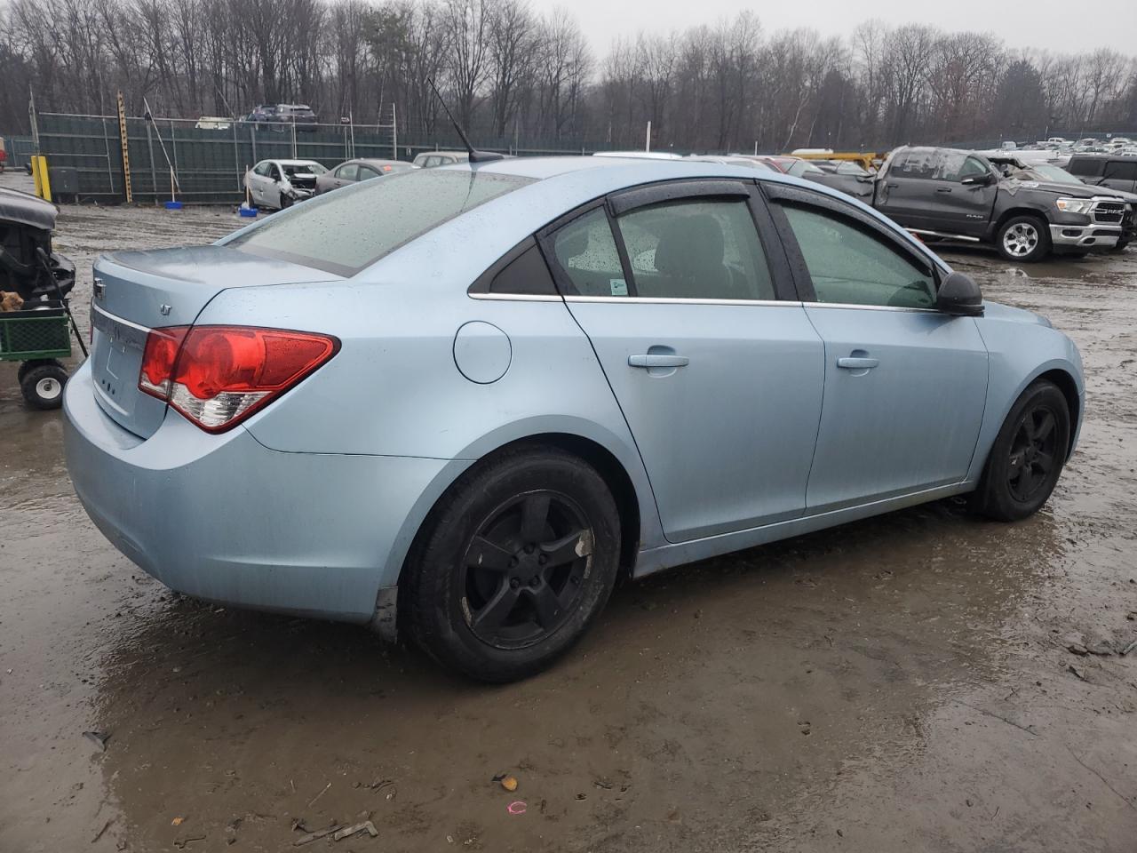 2011 Chevrolet Cruze - Image 3