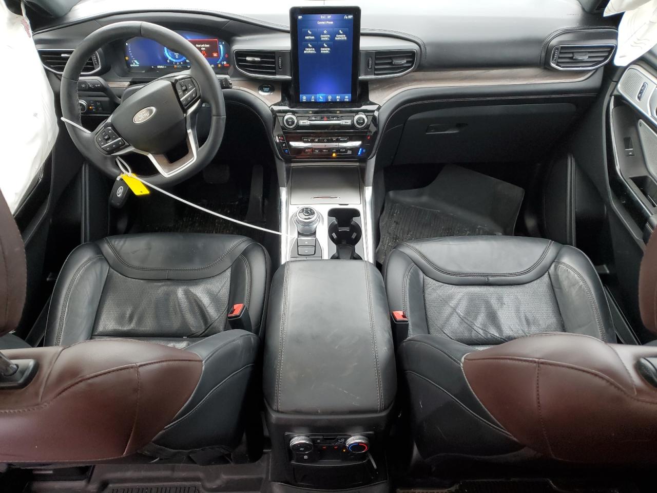 2022 Ford Explorer - Image 8