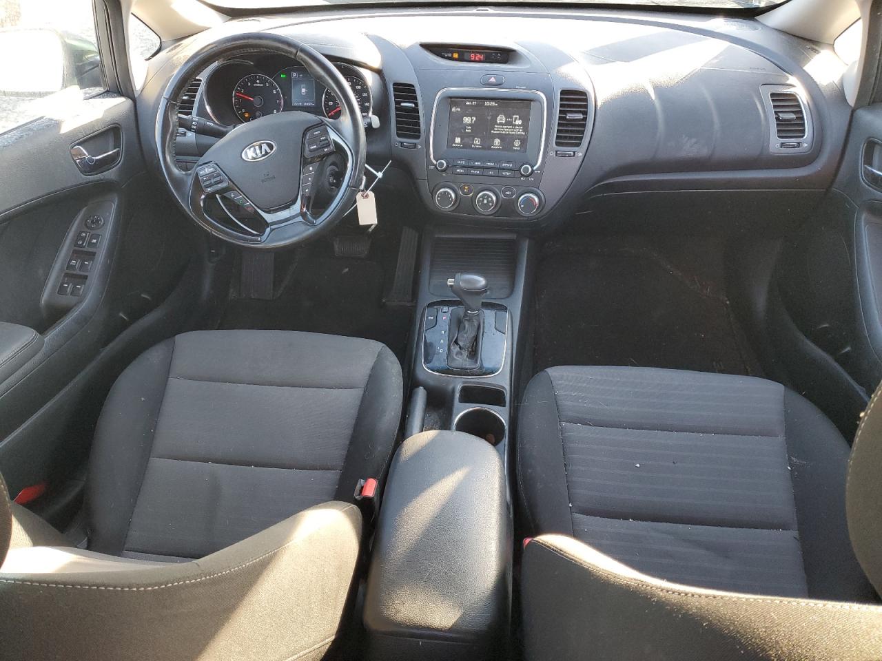 2018 Kia Forte - Image 8