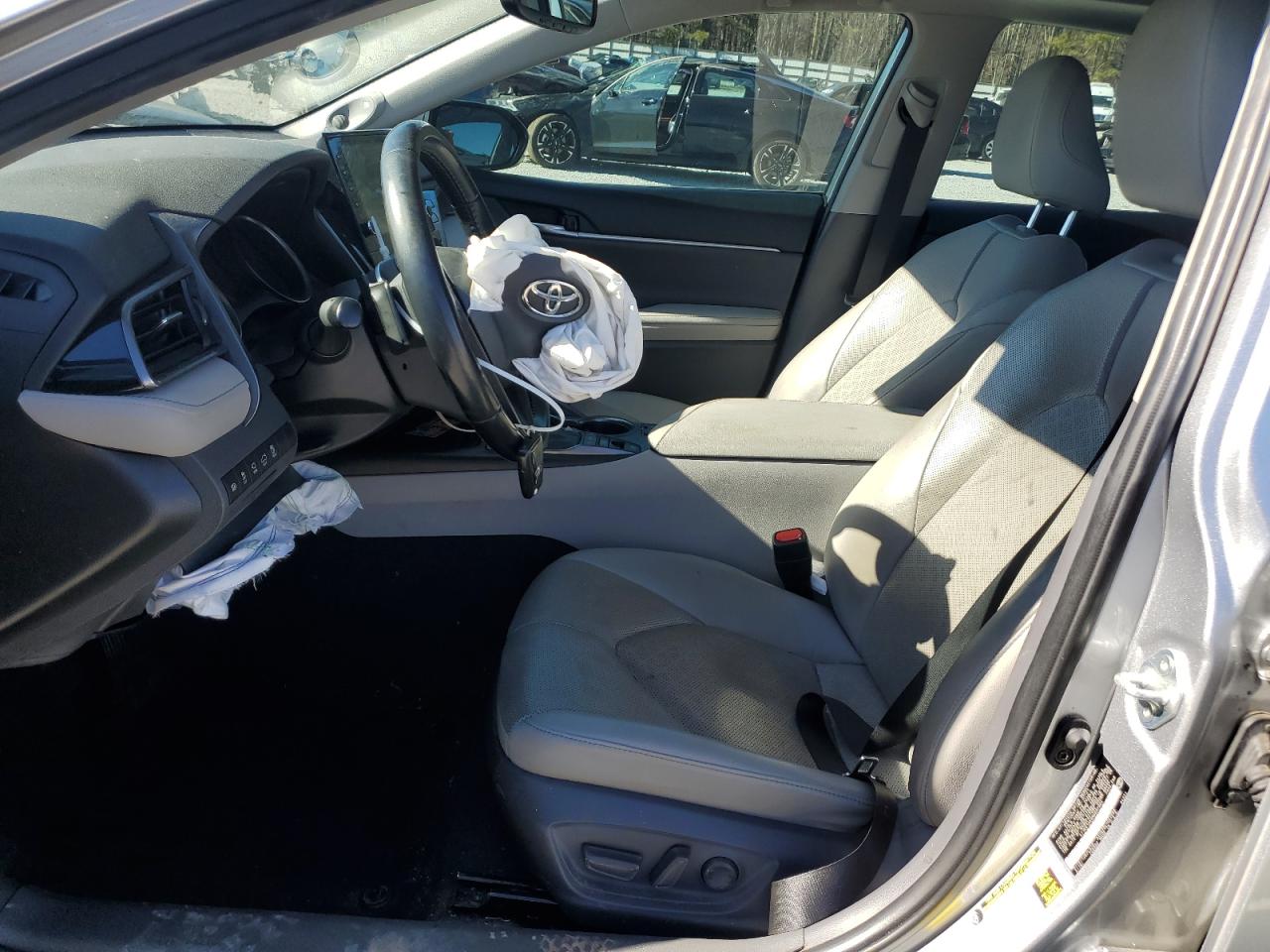 2021 Toyota Camry - Image 7
