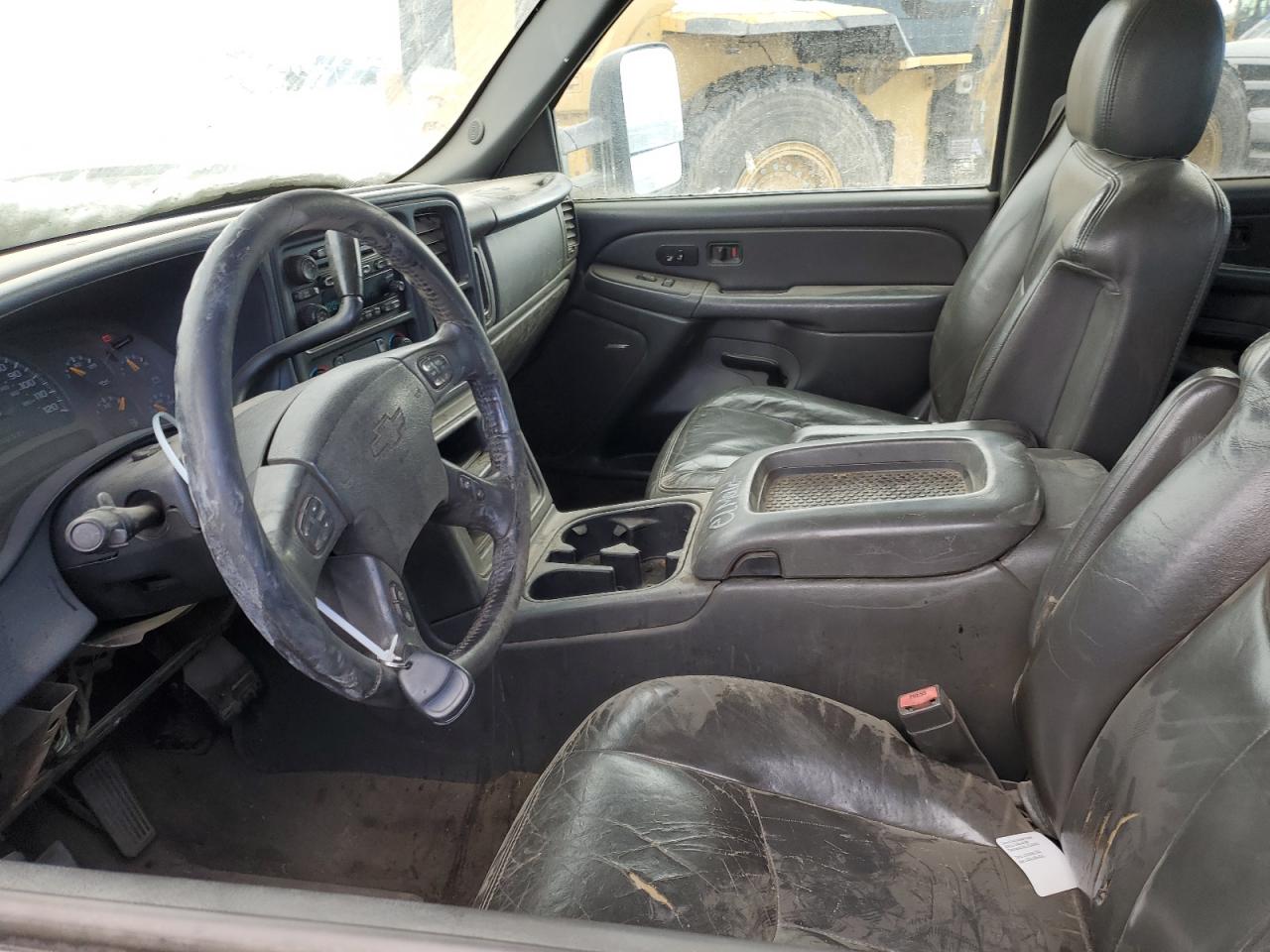 2004 Chevrolet Silverado - Image 7