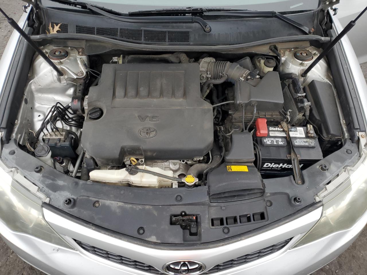 2014 Toyota Camry - Image 11