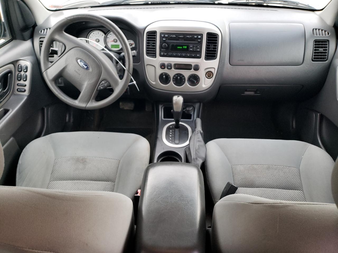 2006 Ford Escape - Image 8