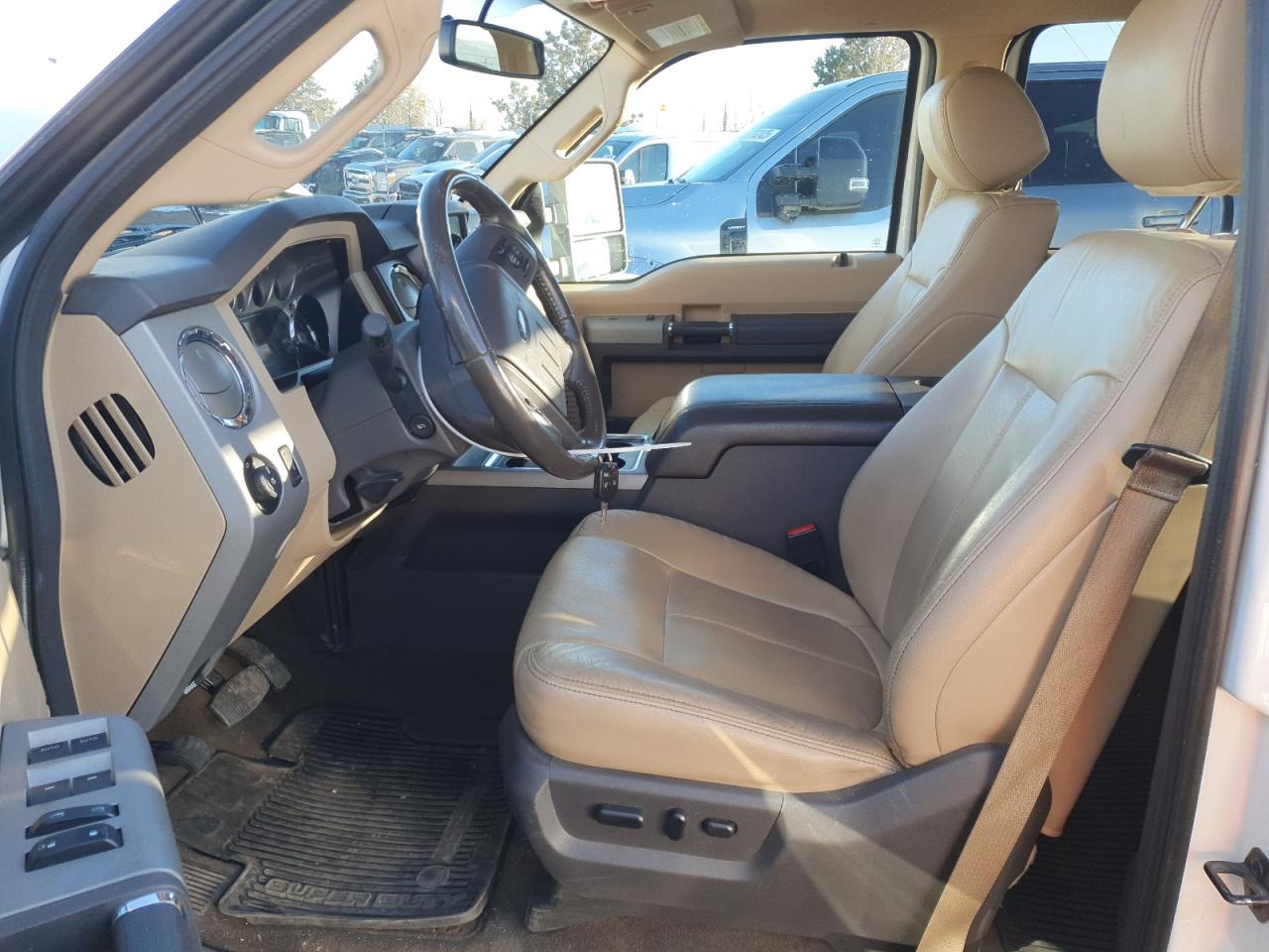 2013 Ford F350 - Image 7