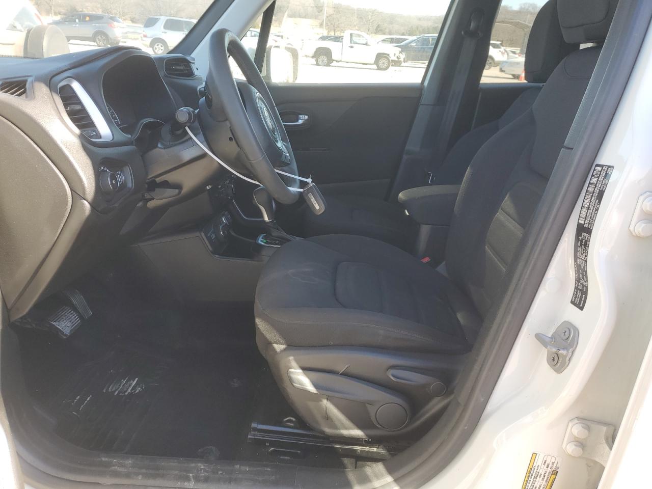2018 Jeep Renegade - Image 7