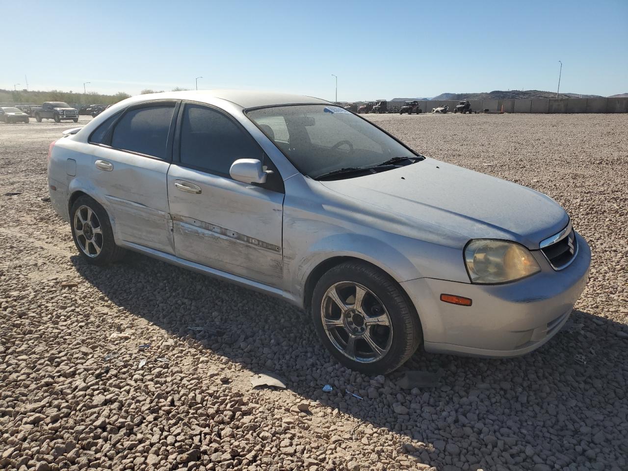 2006 Suzuki Forenza - Image 4