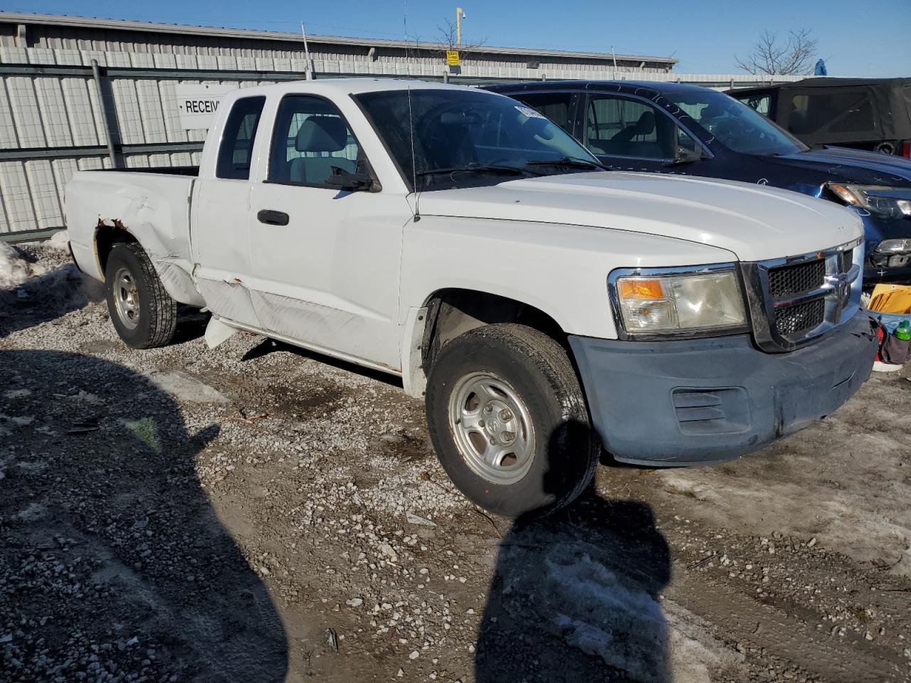 2008 Dodge Dakota - Image 4