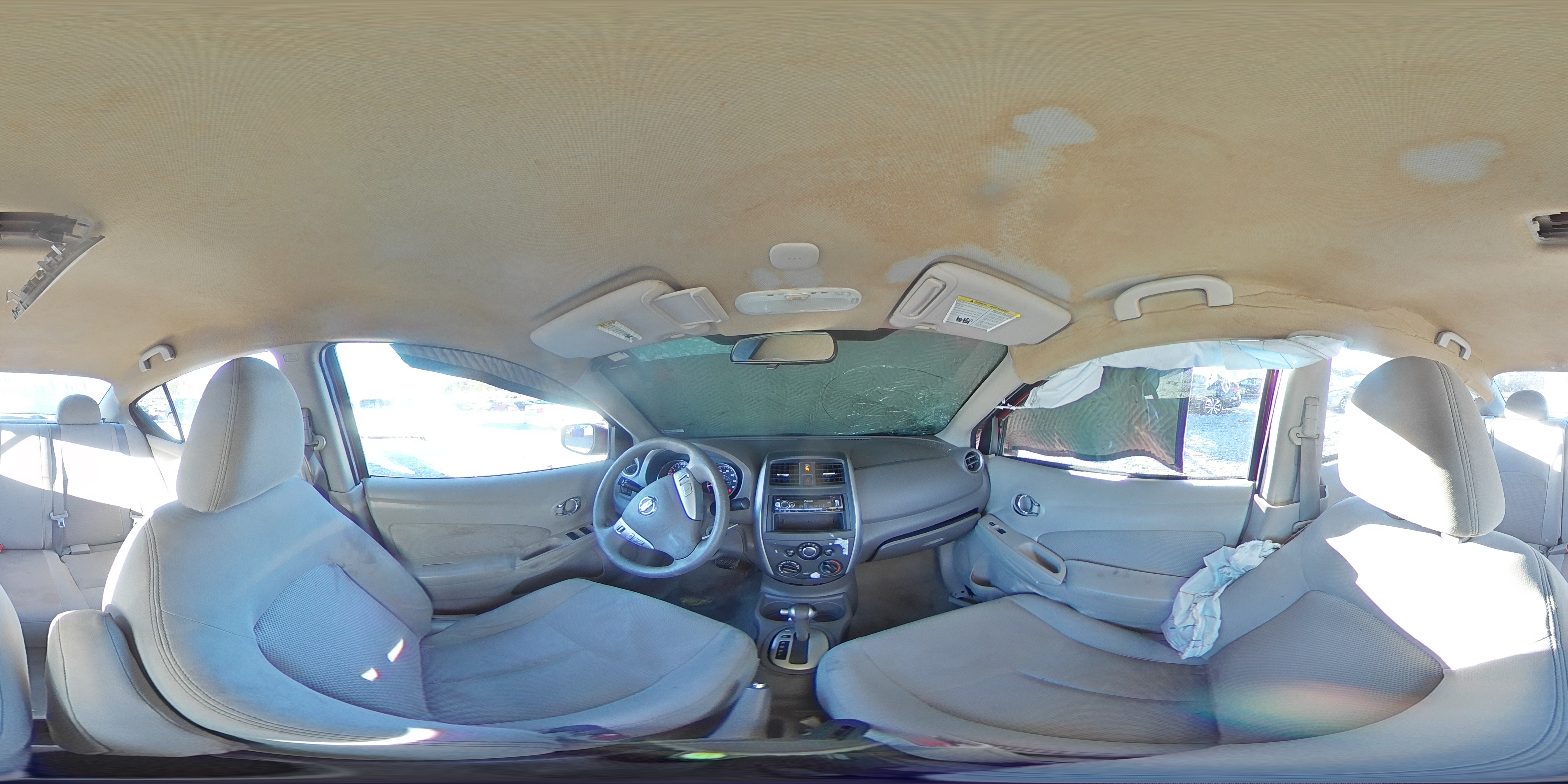 2016 Nissan Versa - Image 12