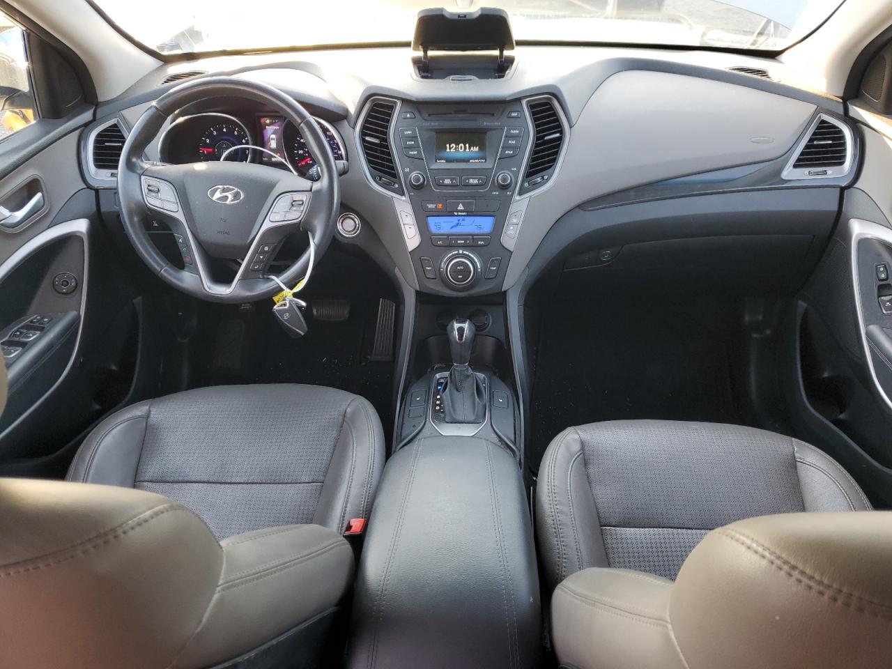 2015 Hyundai Santa Fe - Image 8