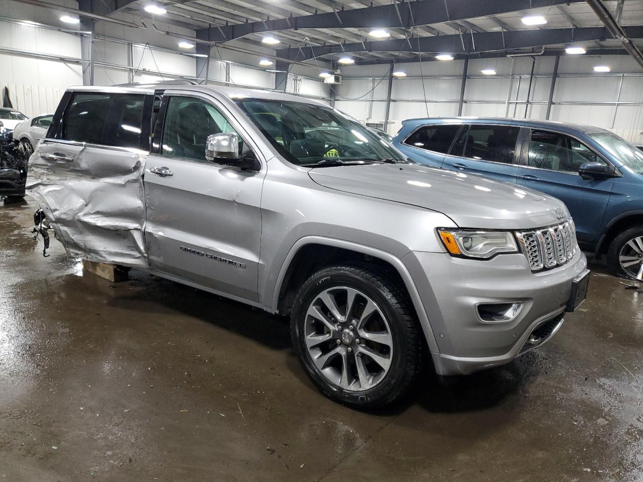 2017 Jeep Grand Cherokee - Image 4