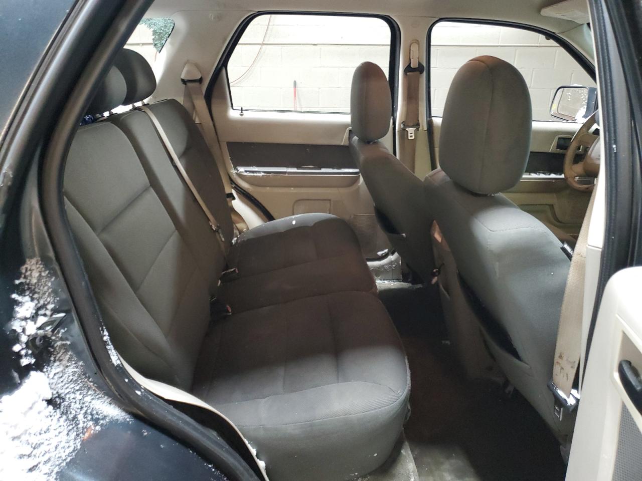 2009 Ford Escape - Image 11