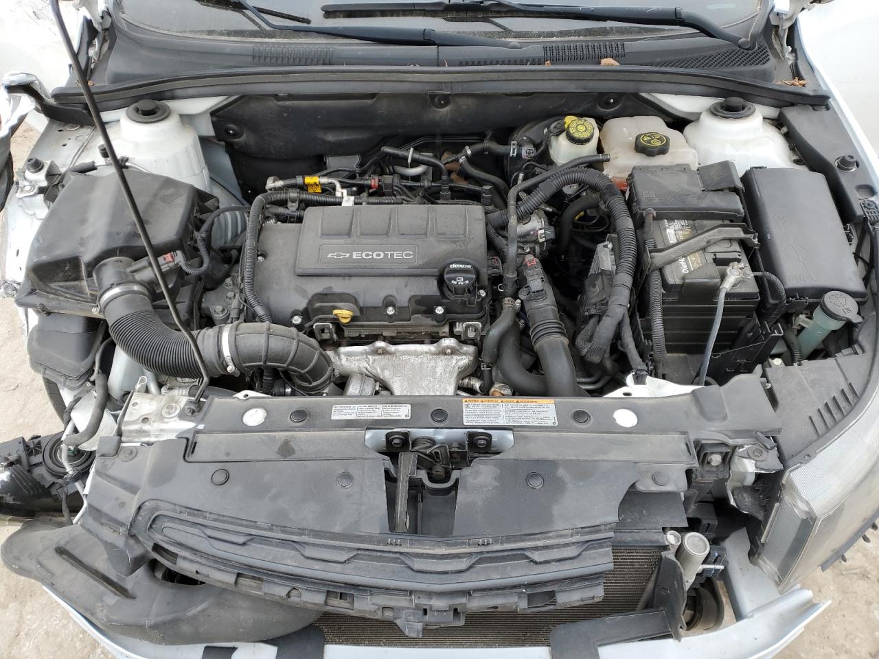 2015 Chevrolet Cruze - Image 13