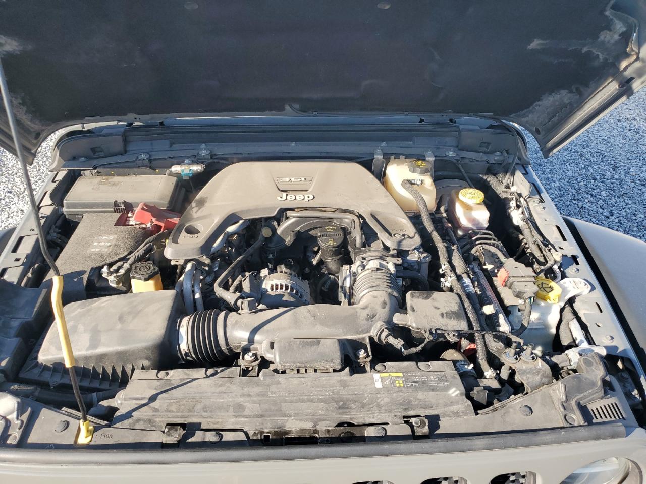 2018 Jeep Wrangler - Image 12