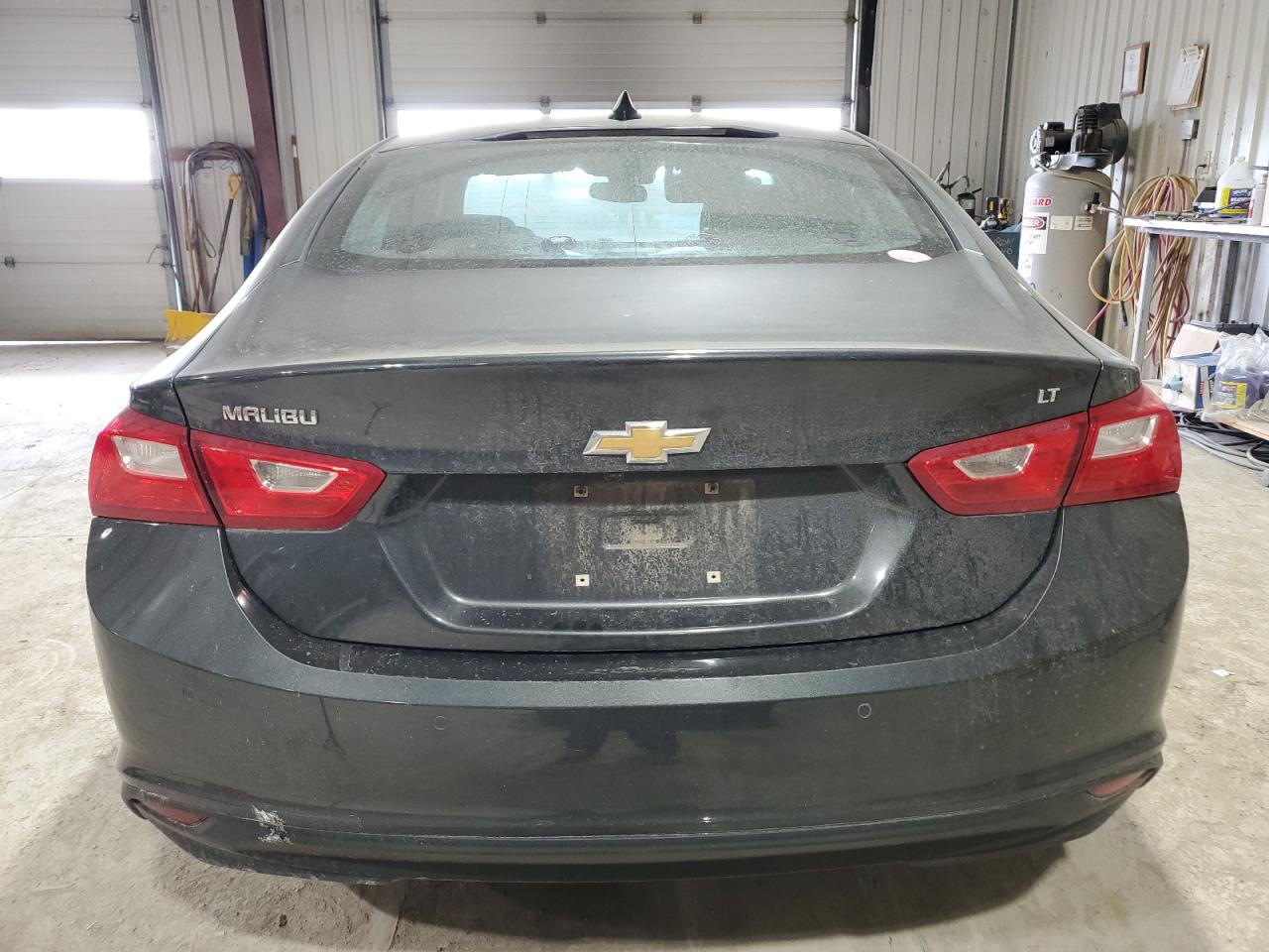 2017 Chevrolet Malibu - Image 6
