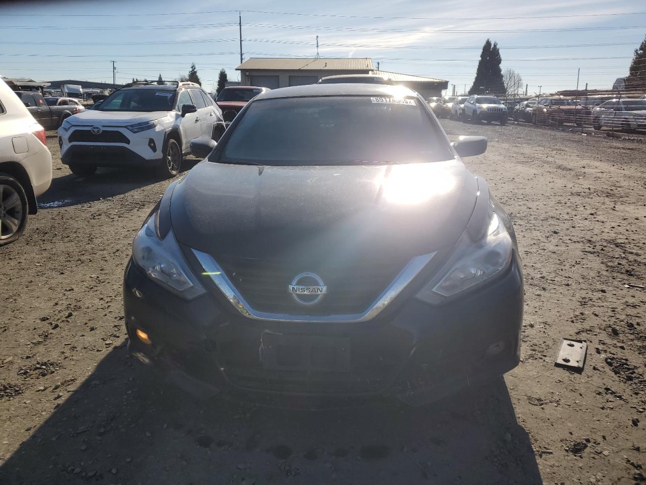 2018 Nissan Altima - Image 5