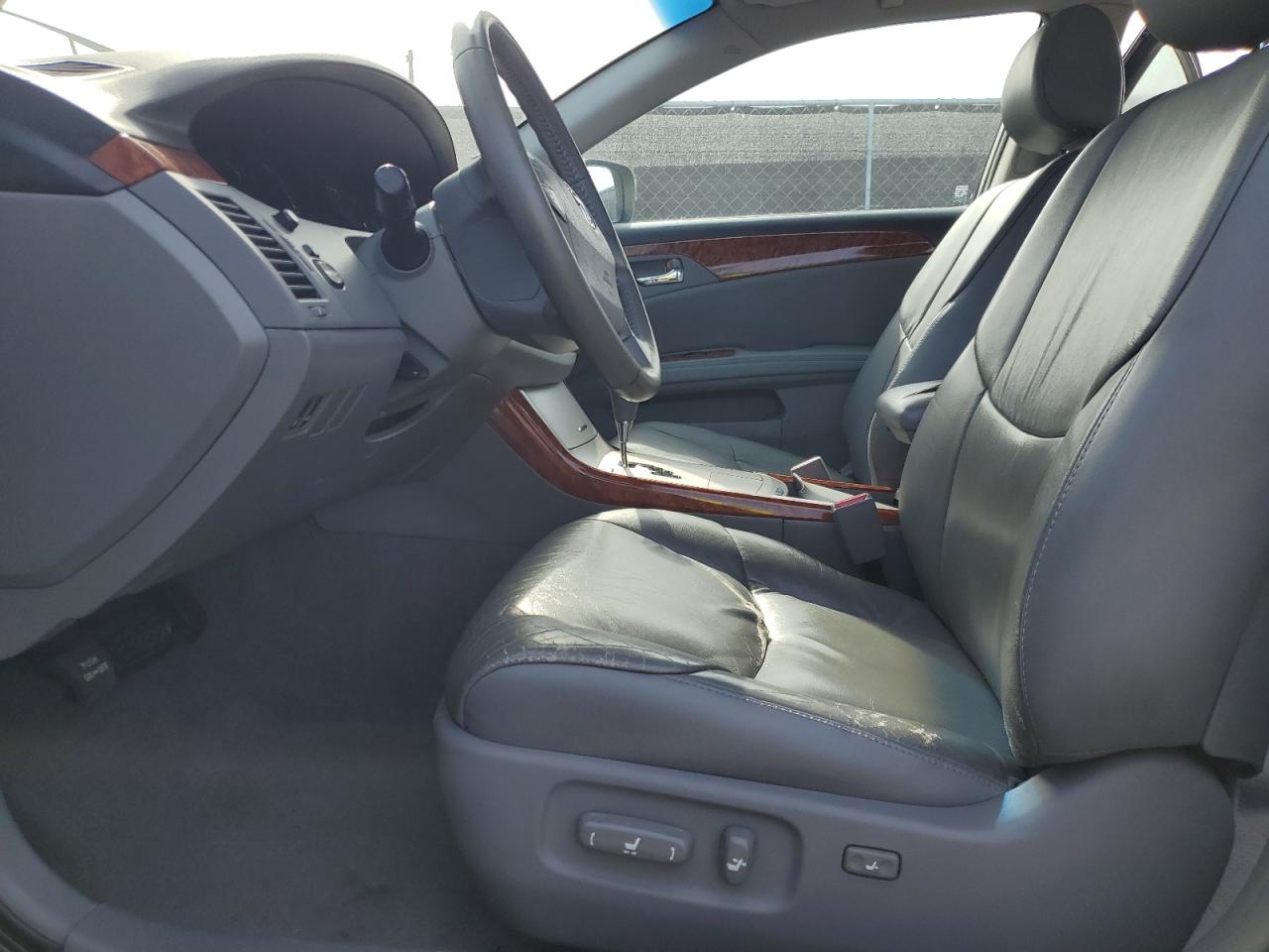 2006 Toyota Avalon - Image 7