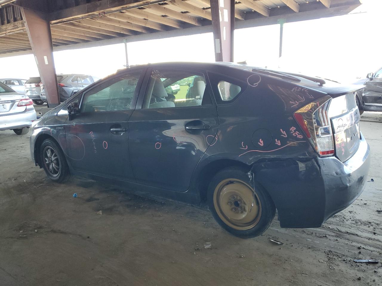 2010 Toyota Prius - Image 2