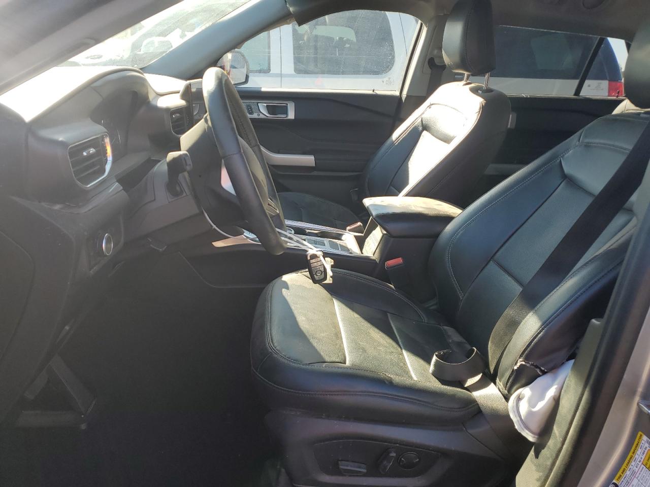 2023 Ford Explorer - Image 7