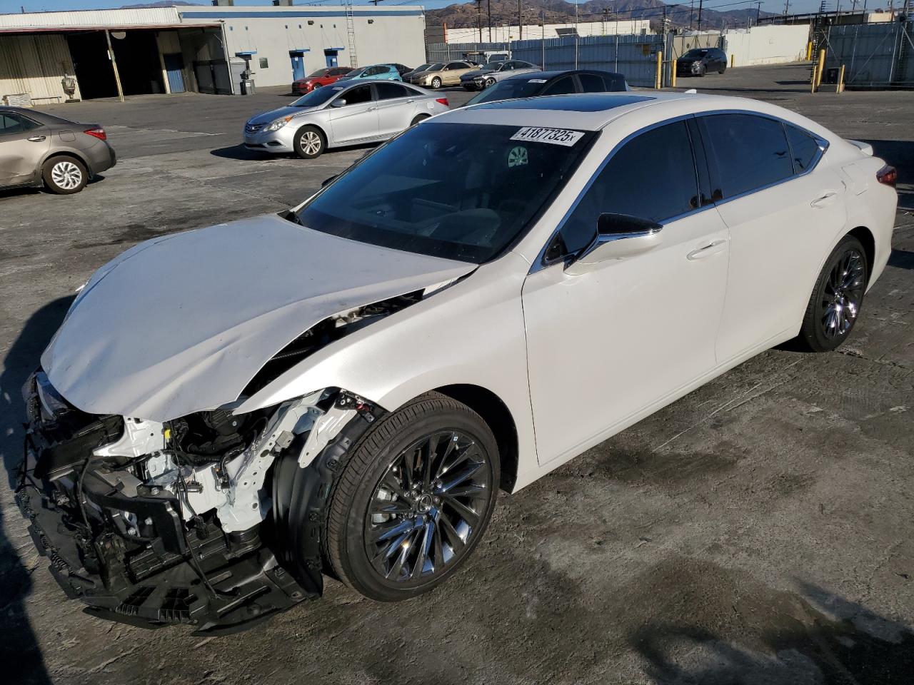 2024 Lexus ES - Image 1
