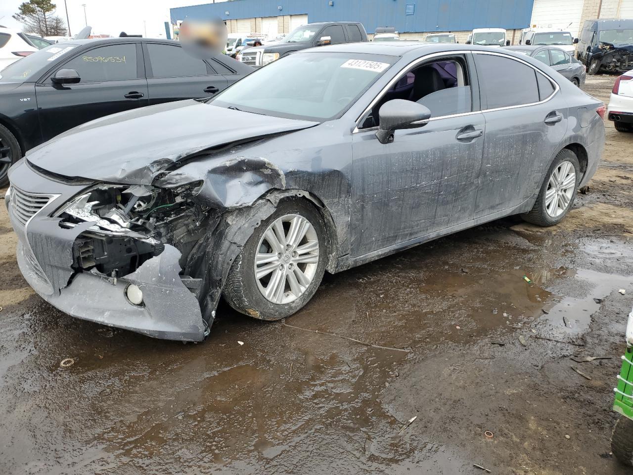 2014 Lexus ES - Image 1