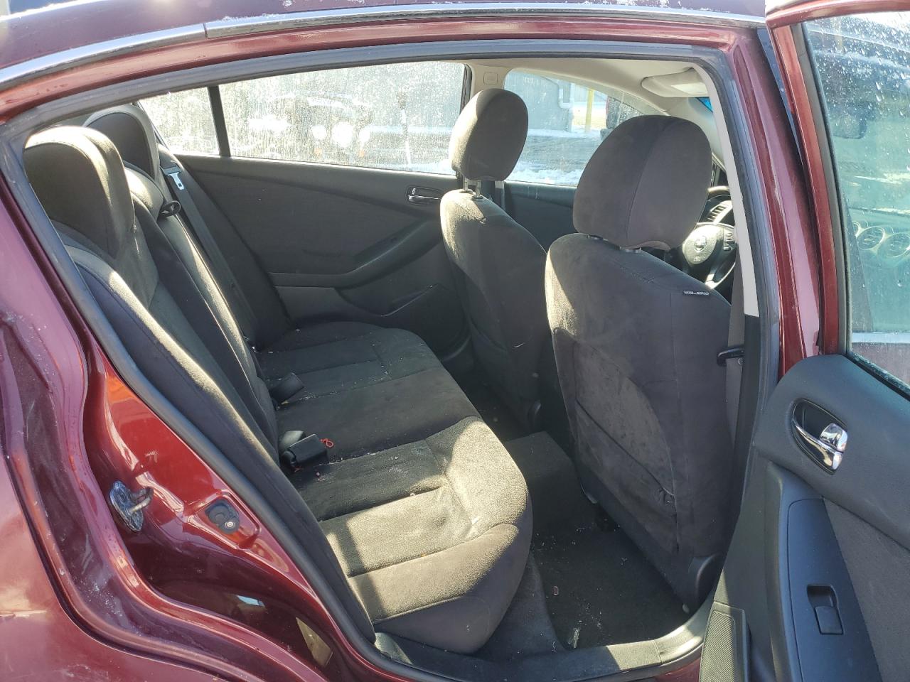 2010 Nissan Altima - Image 10
