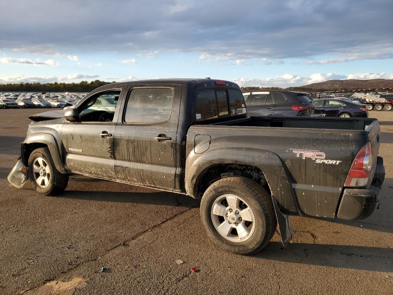 2011 Toyota Tacoma - Image 2