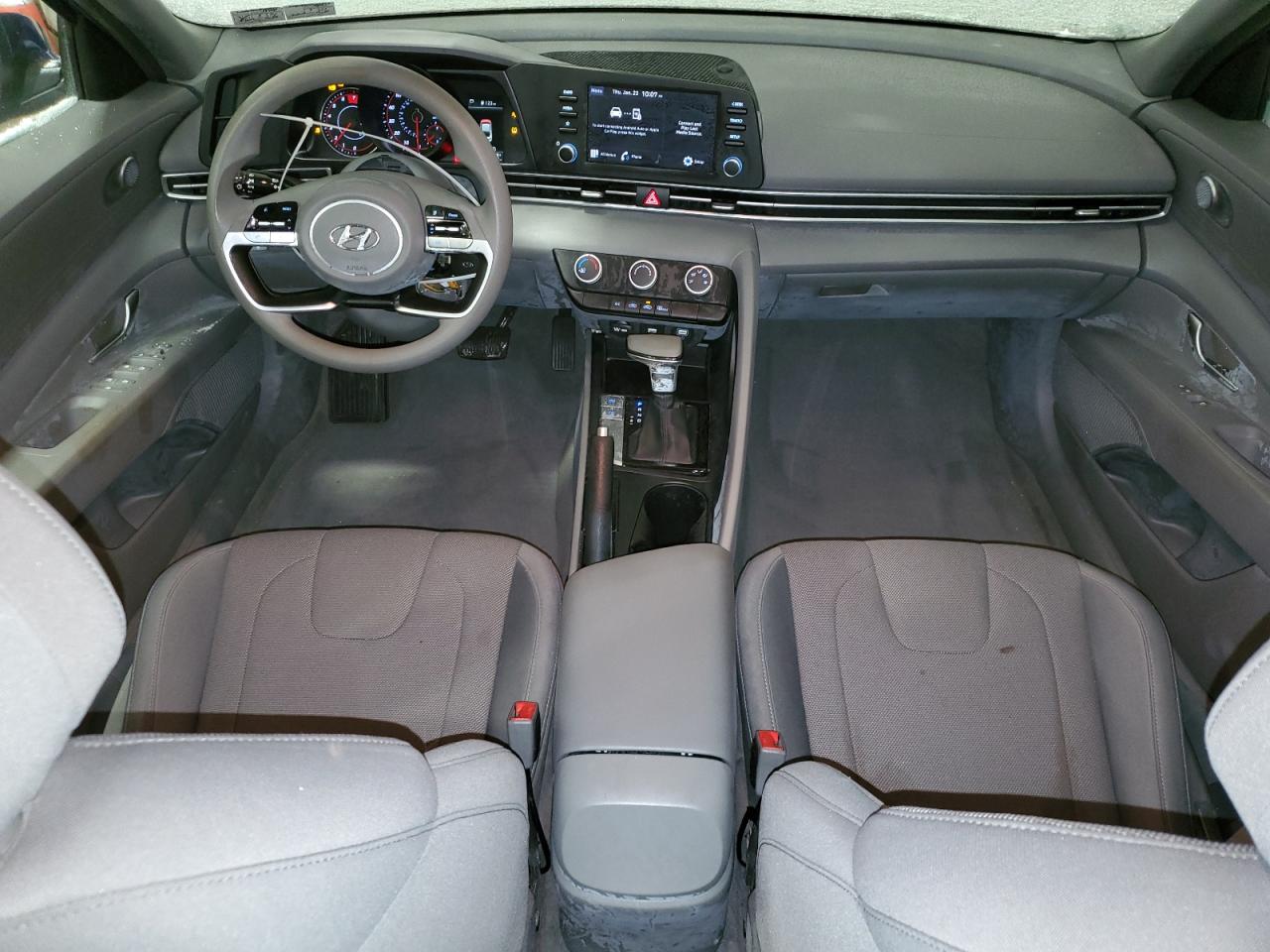 2021 Hyundai Elantra - Image 8