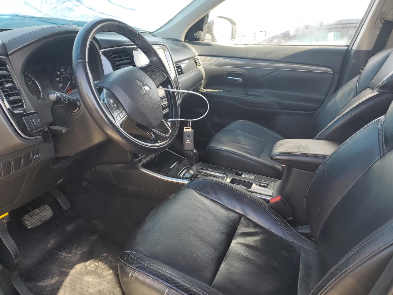 2019 Mitsubishi Outlander - Image 7