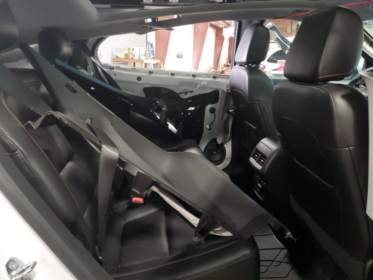 2022 Chevrolet Equinox - Image 11