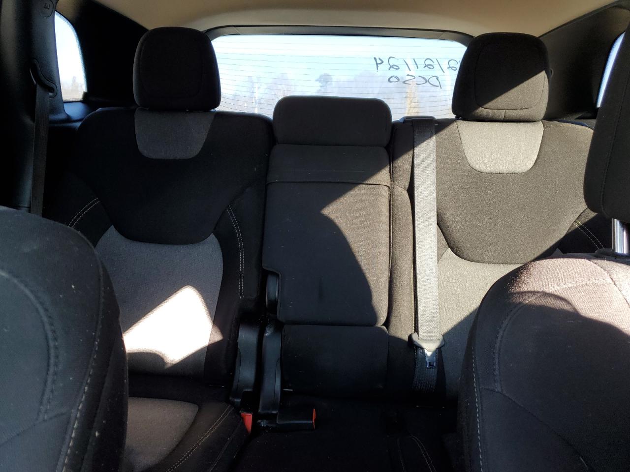 2018 Jeep Grand Cherokee - Image 10