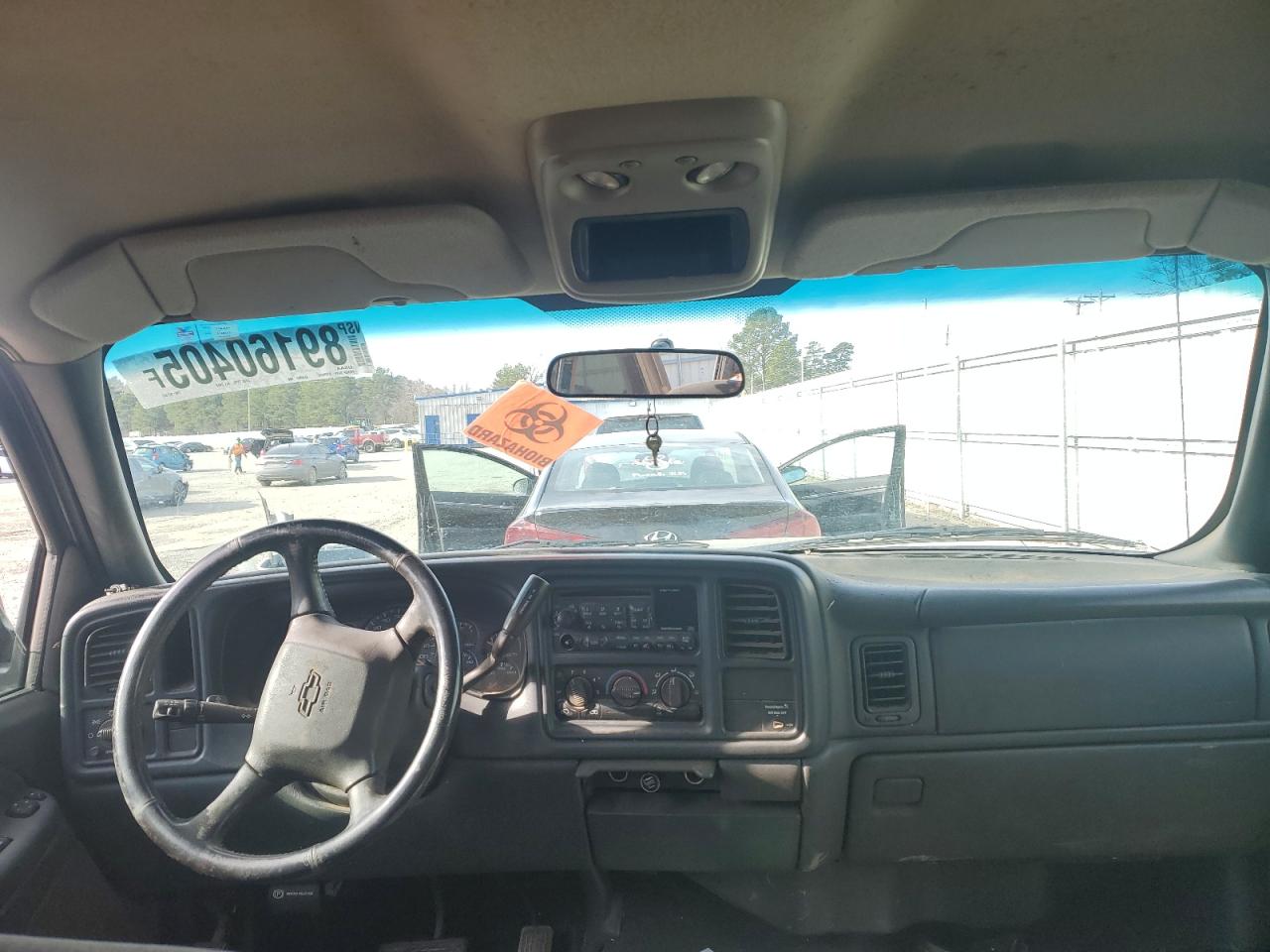 2001 Chevrolet Silverado - Image 8