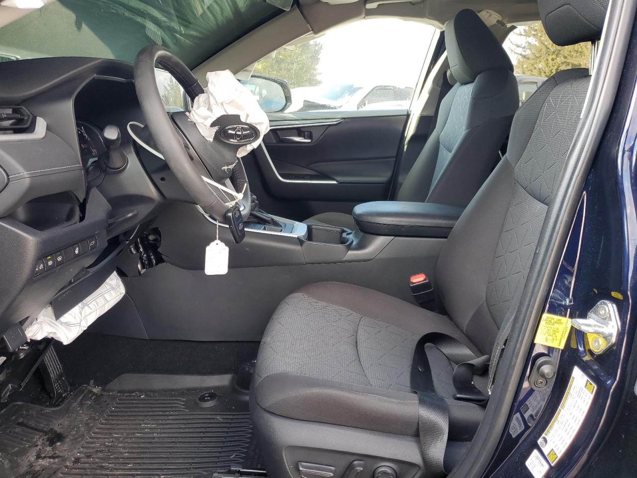 2023 Toyota RAV 4 - Image 7